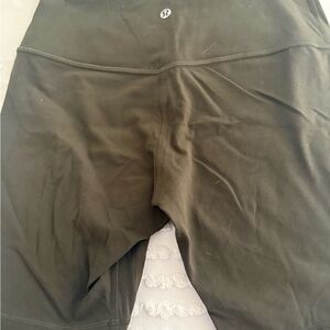 lululemon athletica Women's dark olive size 8